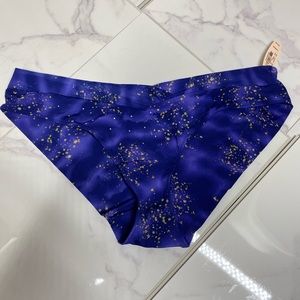 Victoria’s Secret Cheekini panty sz large